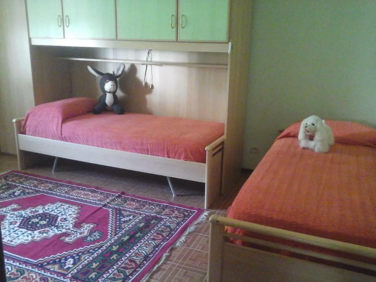 Christine'S Place Vila Anzano